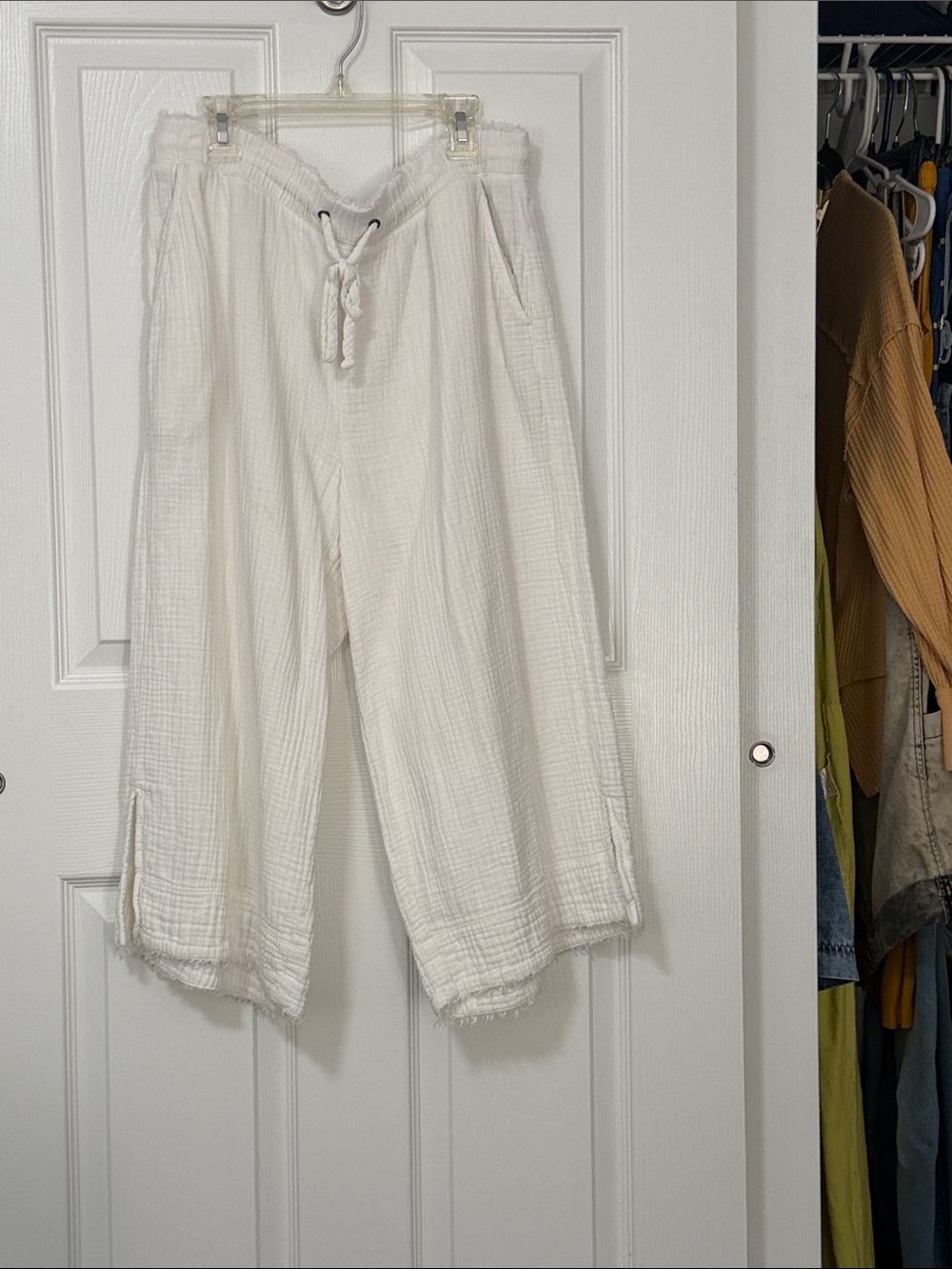 cloth & stone Cream Cropped Drawstring Gauze Pants